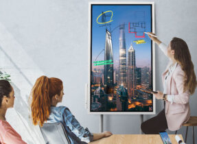 Colleges Encourage Student Collaboration with a Digital Whiteboard Solution