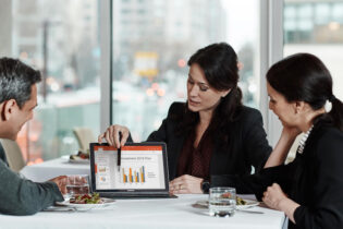 Delivering excellent customer service in banking