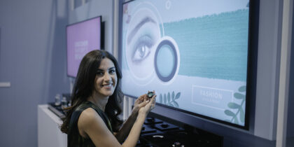 How Samsung’s Spot and Trigger Solutions Customize Content for Retail