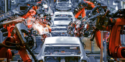 How Mobile Devices Improve Production Efficiency in Smart Factories