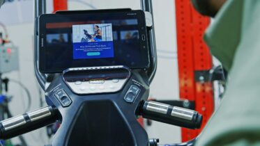 Bowflex Personalizes the Workout Experience With AI and Tablet Video