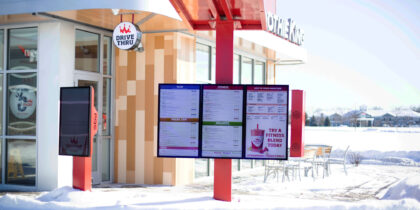 Samsung Digital Menu Boards SmoothieKing