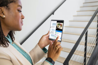 10 ways Galaxy Z Fold5 boosts mobile productivity