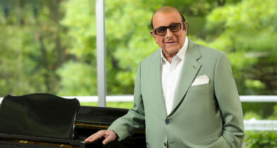 Samsung’s The Wall hits the right notes in Clive Davis’ home theater