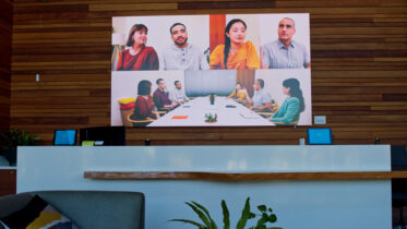 Logitech transforms immersive, integrated workplace solutions with Samsung