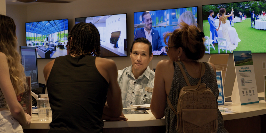 How Samsung desktop monitors are helping power the future of hospitality signage