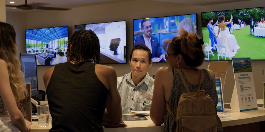 How Samsung desktop monitors are helping power the future of hospitality signage