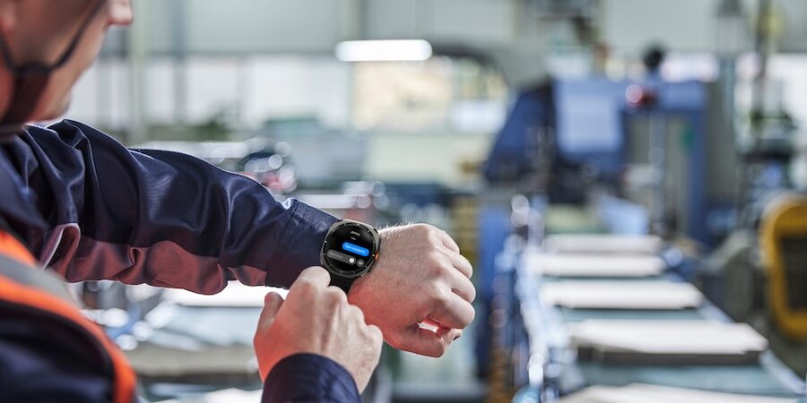 Wearables in manufacturing: turning downtime into uptime