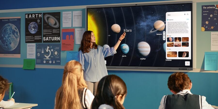 7 features of Samsung WAF, WAFX-P and WEFX that support teaching and learning