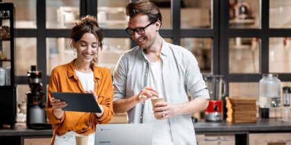 How mobile onboarding helps hospitality teams stay productive despite high turnover