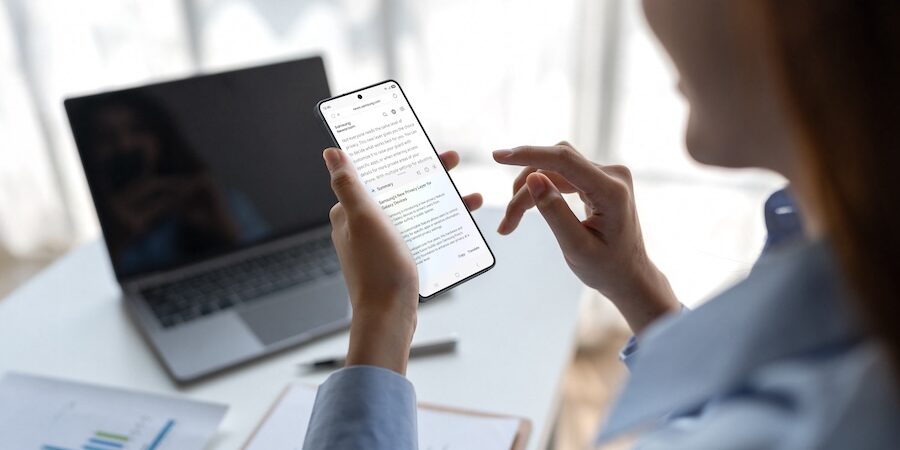 Morning messages to evening meetings: How Galaxy S26 Series keeps SMBs running all day