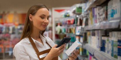 4 ways AI-powered devices like Galaxy A17 help streamline retail operations