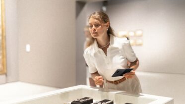 Leveraging mobile tech for retail to create value for the customer